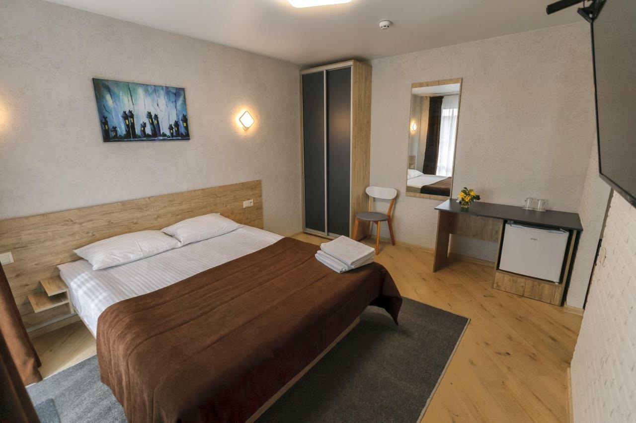 Raziotel Rishelyevskiy Kherson Bagian luar foto