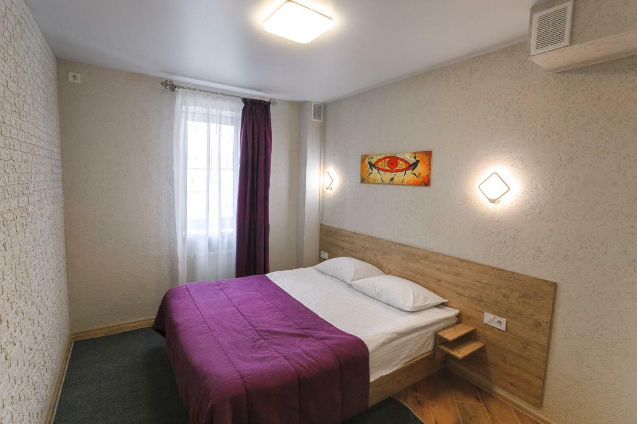 Raziotel Rishelyevskiy Kherson Bagian luar foto